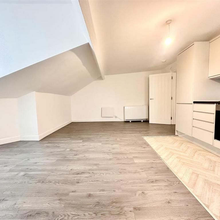 2 bedroom apartment to rent - Photo 1