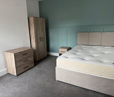 6 Bed Semi-Detached House, Fishponds Road, BS16 - Photo 5