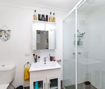 Renovated one bedroom unit on first floor of small block - Photo 3