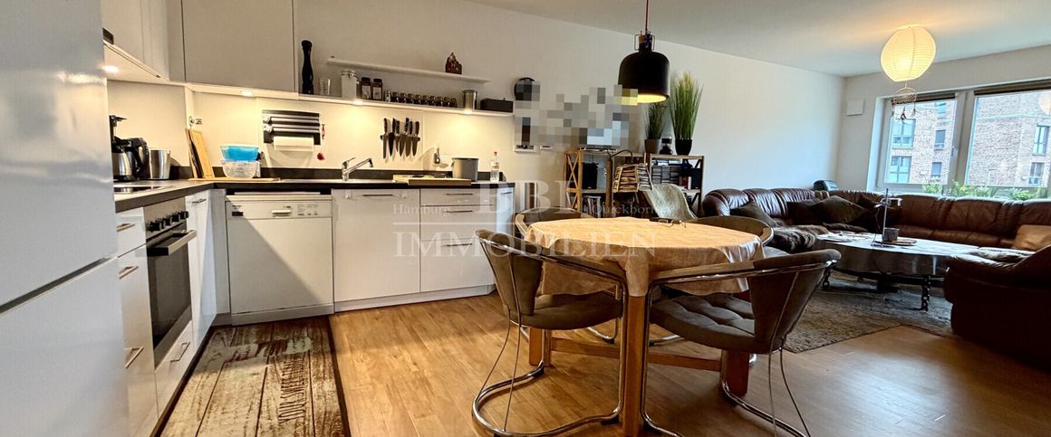 Neuwertige- Wunderschöne, großzügige 3 Zimmer Wohnung mit Balkon und Fahrstuhl - Photo 1