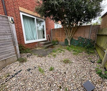 1 Bed Flat, Wensleydale, LU2 - Photo 3