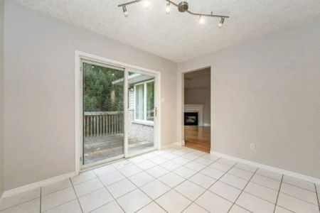 18 Whittaker Court • Upper Unit, Guelph - Photo 4