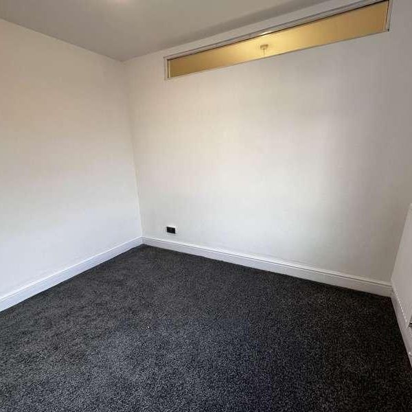 Veal Street, Grimsby, DN31 - Photo 1