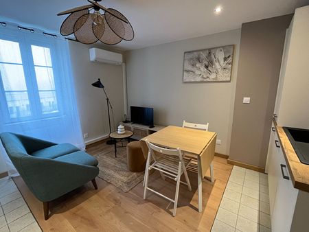 Location Appartement 2 pièces 26m² - Photo 2