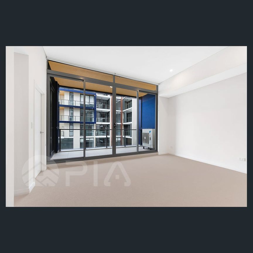 Luxurious 1 bedroom apartment close to amenities for lease - Photo 1