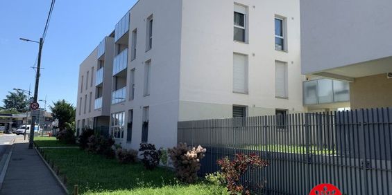 T3 meublé avec garage et balcon - Photo 3