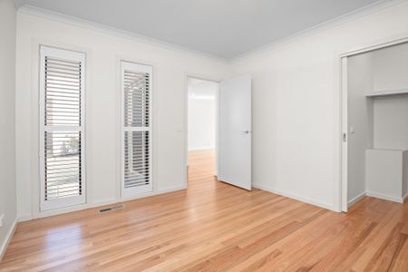 3-Bedroom Unit in a Serene Frankston South Location - Photo 2