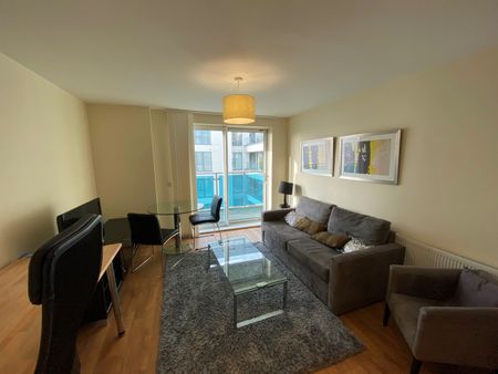 1 Bed Flat, Gooch House, W6 - Photo 3