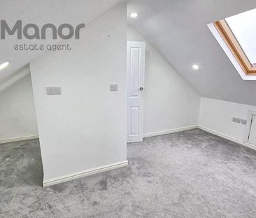 4 bedroom terraced house to rent - Photo 2