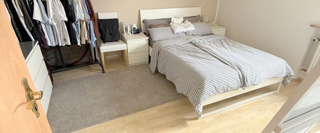 Dachgeschoßwohnung, groß und hell - Foto 1