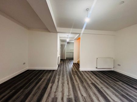 Queen Mary Avenue, Flat 5, Glasgow, Queens Park, G42 8DT - Photo 4