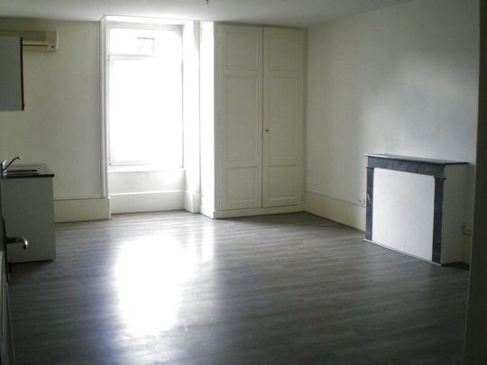 Location Appartement 2 pièces 65m² ST RAMBERT D ALBON 26140 - Photo 1