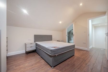 2 bedroom apartment to rent - Photo 4