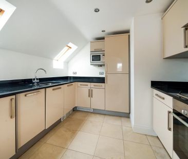 2 bedroom flat to rent - Photo 6