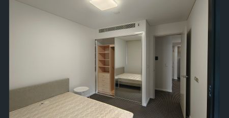 Spacious 2 Bedroom + Study Apartment with Balcony & City Views - Photo 3