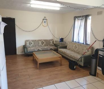 1 bedroom semi-detached house to rent - Photo 5