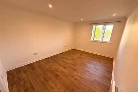 2 Bedroom Apartment To Let - Photo 5