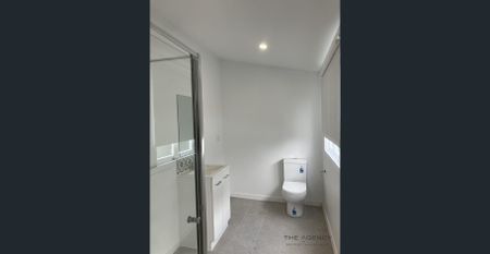 Three x 1‑Bedroom Units, Low‑Maintenance & Convenient Location - Photo 3