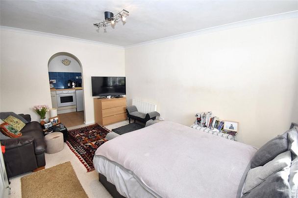 1 bedroom apartment to rent - Photo 1