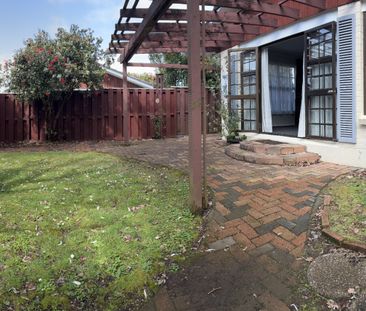 Cosy home plus a Pool! - Photo 5