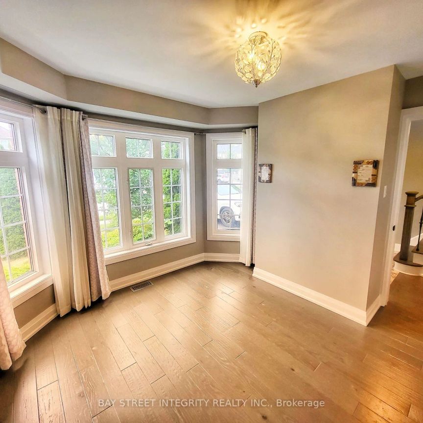 Detached Home For Lease | N9249654 - Photo 1