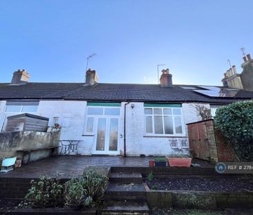 3 bedroom terraced house to rent - Photo 4