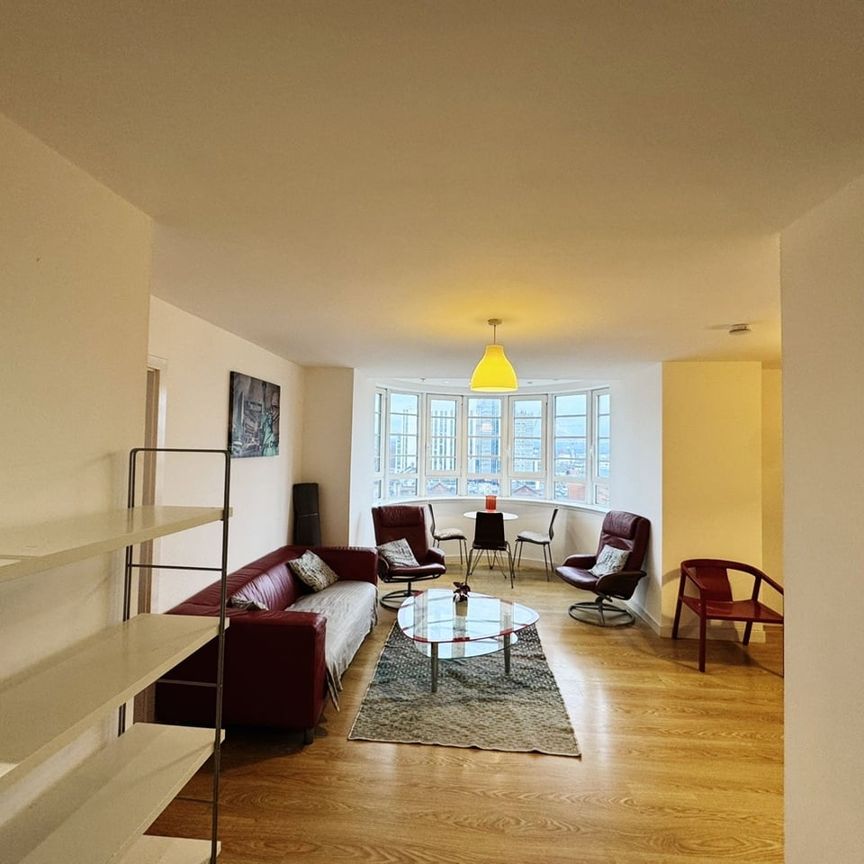 3 Bed Flat, Sauchiehall Street, G2 - Photo 1