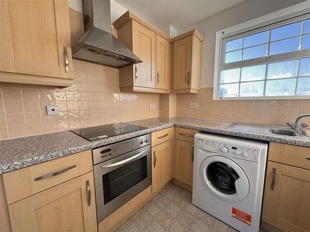 St Austell Way, Churchward, Swindon, SN2 - Photo 2