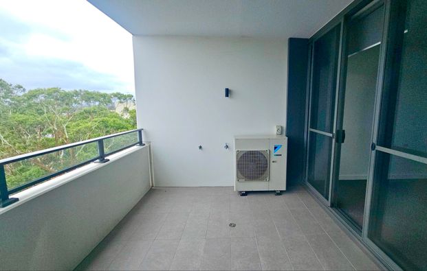 Upcoming Luxury High level Exquisite North Face TWO Bedrooms Apartment in the heart of Eastwood - Photo 1