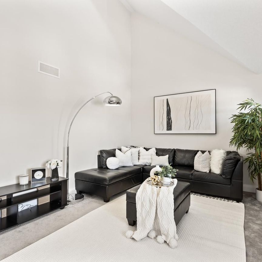 For Lease - 301 Buttonbush Street Unit# Upper, Waterloo, Ontario - Photo 1