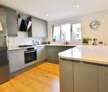 Brookhurst Road, Addlestone, KT15 1LP - Photo 6