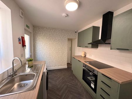 1 bedroom property to rent Hurst Street, Widnes, Cheshire, WA8 - Photo 2