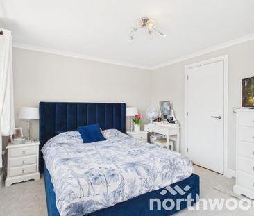 4 bedroom terraced house to rent - Photo 5
