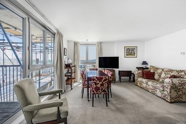 3 bedroom flat to rent - Photo 1