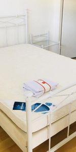 Location Appartement 1 pièce Meublé 27m² LA ROCHELLE 17000 - Photo 3