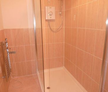 1 bedroom ground floor flat to rent - Photo 3