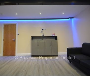 1 bedroom flats in Leeds - Photo 3