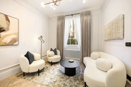 3 bedroom house in London - Photo 3