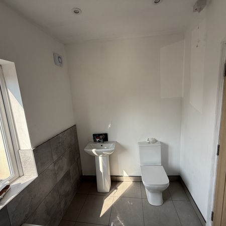 1 bedroom house share to rent - Photo 3