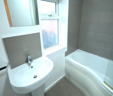 3 Bedroom Semi Detached To Let - Photo 6