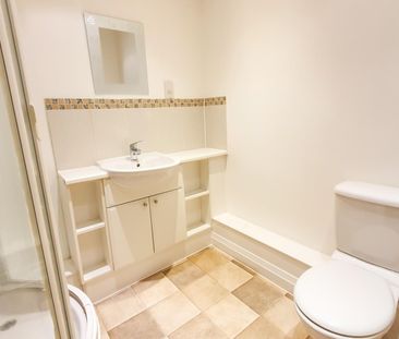 Newland Gardens, Hertford - Photo 6