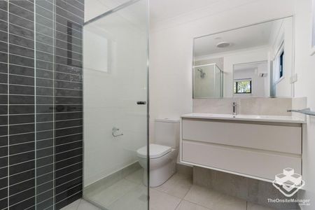 Be quick to secure this near new 4 bedroom townhouse situated in a quiet complex, close to public transport & amenities.isting - Photo 4