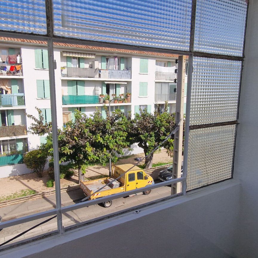 Marignane type 3 à louer boulevard de la Libération, - Photo 1
