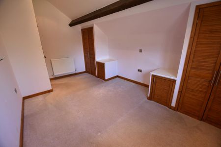 2 bedroom barn conversion to rent - Photo 3