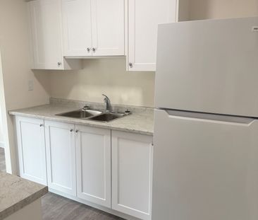 For Lease - 555 Oxford Street Unit# 207, Oshawa, Ontario - Photo 3