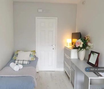 4 bedroom bungalow to rent - Photo 3