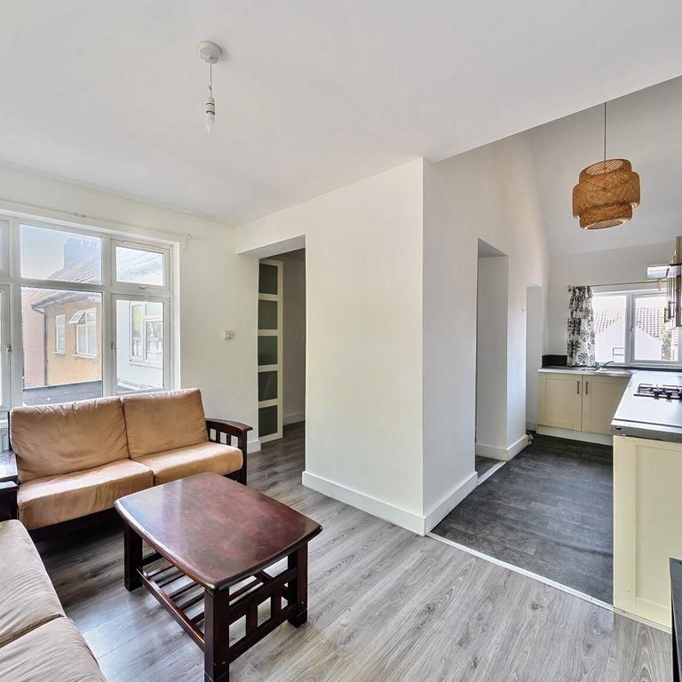 3 bedroom maisonette to rent - Photo 1