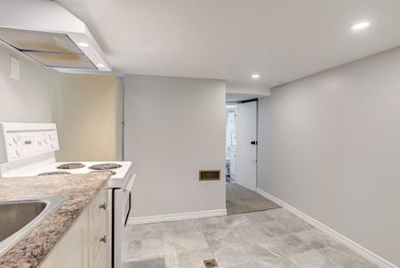 For Lease - 47 Harvey Street Unit# Bsmt, Hamilton, Ontario - Photo 4