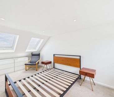 3 bedroom semi-detached house to rent - Photo 3