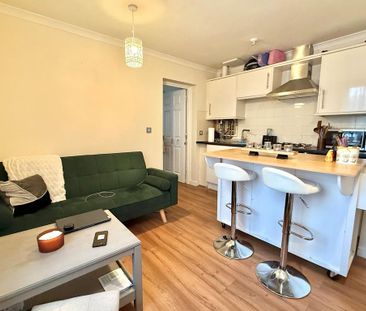 1 bedroom ground floor flat to rent - Photo 2